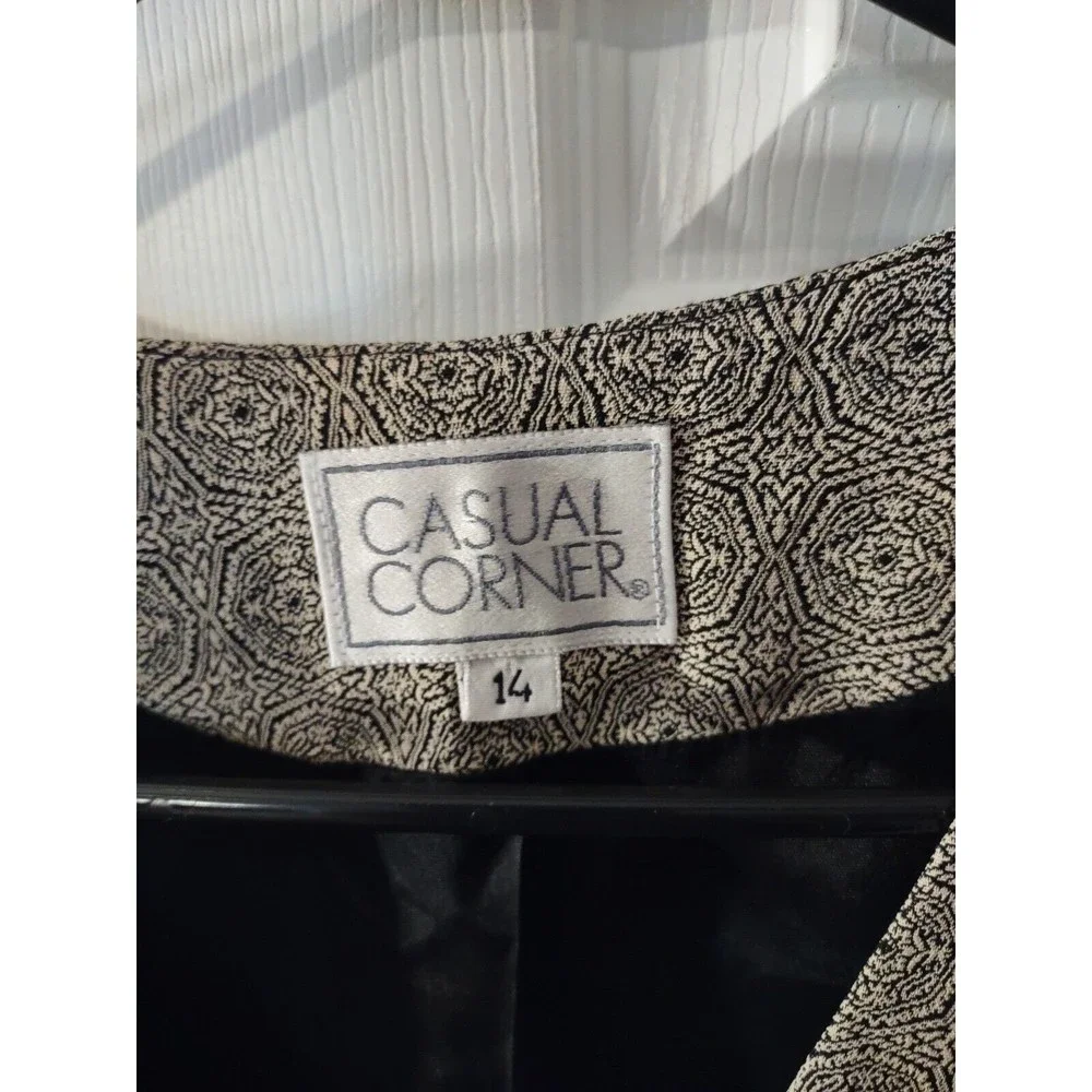 Casual Corner Dress Jacket Size 14 Gray Black Accent Button and Pocket Trim - Picture 2 of 8